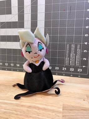 Disney Little Mermaid Ursula Plush – Small Villain Stuffed Animal